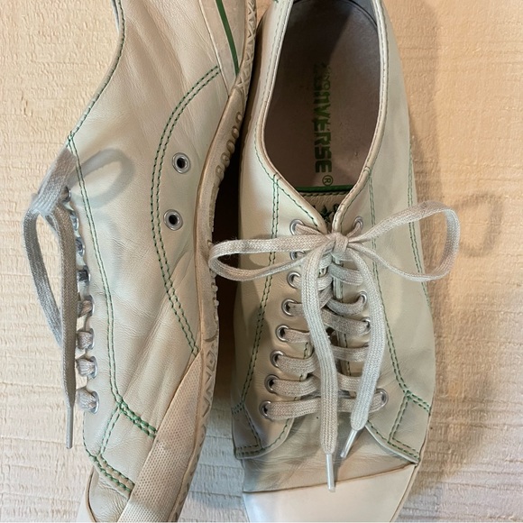 RARE FIND! CONVERSE Leather Low Top All-Stars - Picture 6 of 6